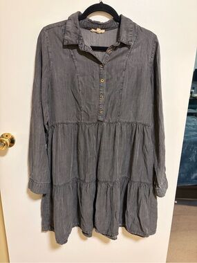 Relaxed Gray Tiered Mini Dress with Button Front